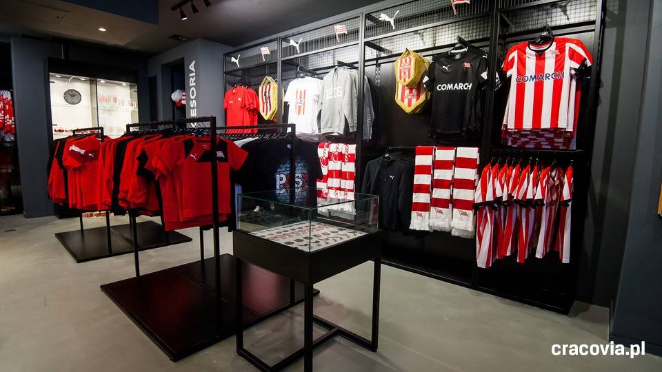 Godziny otwarcia oficjalnego Sklepu Cracovii w okresie noworocznym